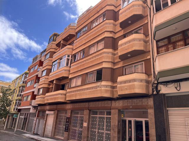 Piso en Venta en Calle Doña Pura Bascarán, 3 en Arenales - Lugo - Avda. Marítima