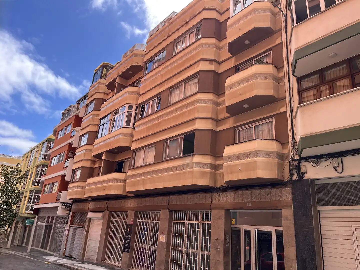 Vista exterior de Pis en venda en Las Palmas de Gran Canaria amb Balcó