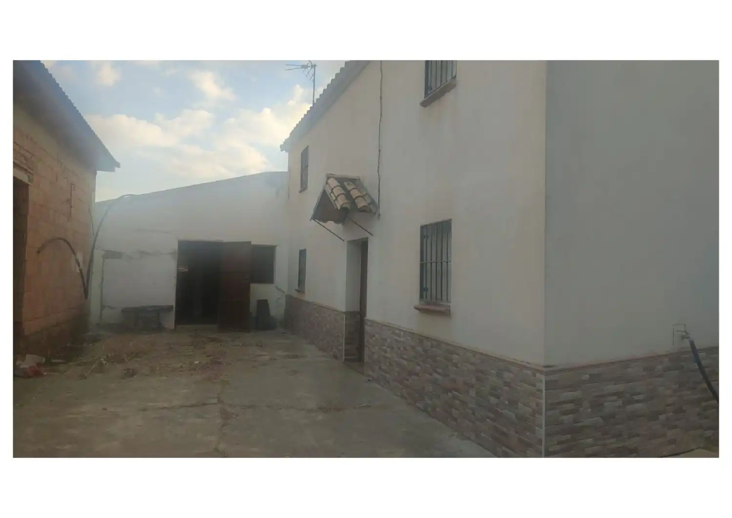 Exterior view of Country homes for sale in Setenil de las Bodegas