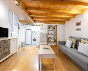 Exterior view of Study to share in  Madrid Capital  with Air Conditioner, Heating and Terrace