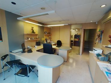 Local comercial de lloguer a Les Clotes