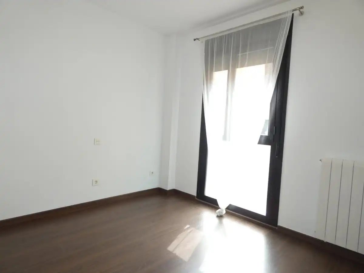 Piso con balcón en venta en Pinseque, imagen 14
