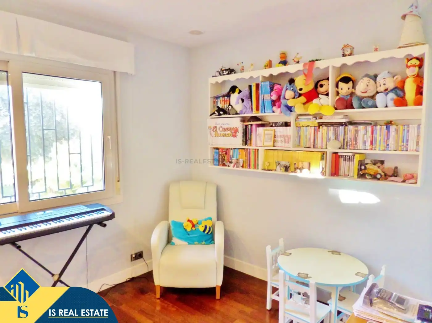 Bedroom of Houses for sale in Alicante / Alacant  with Terrace, Swimming Pool and Furnished
