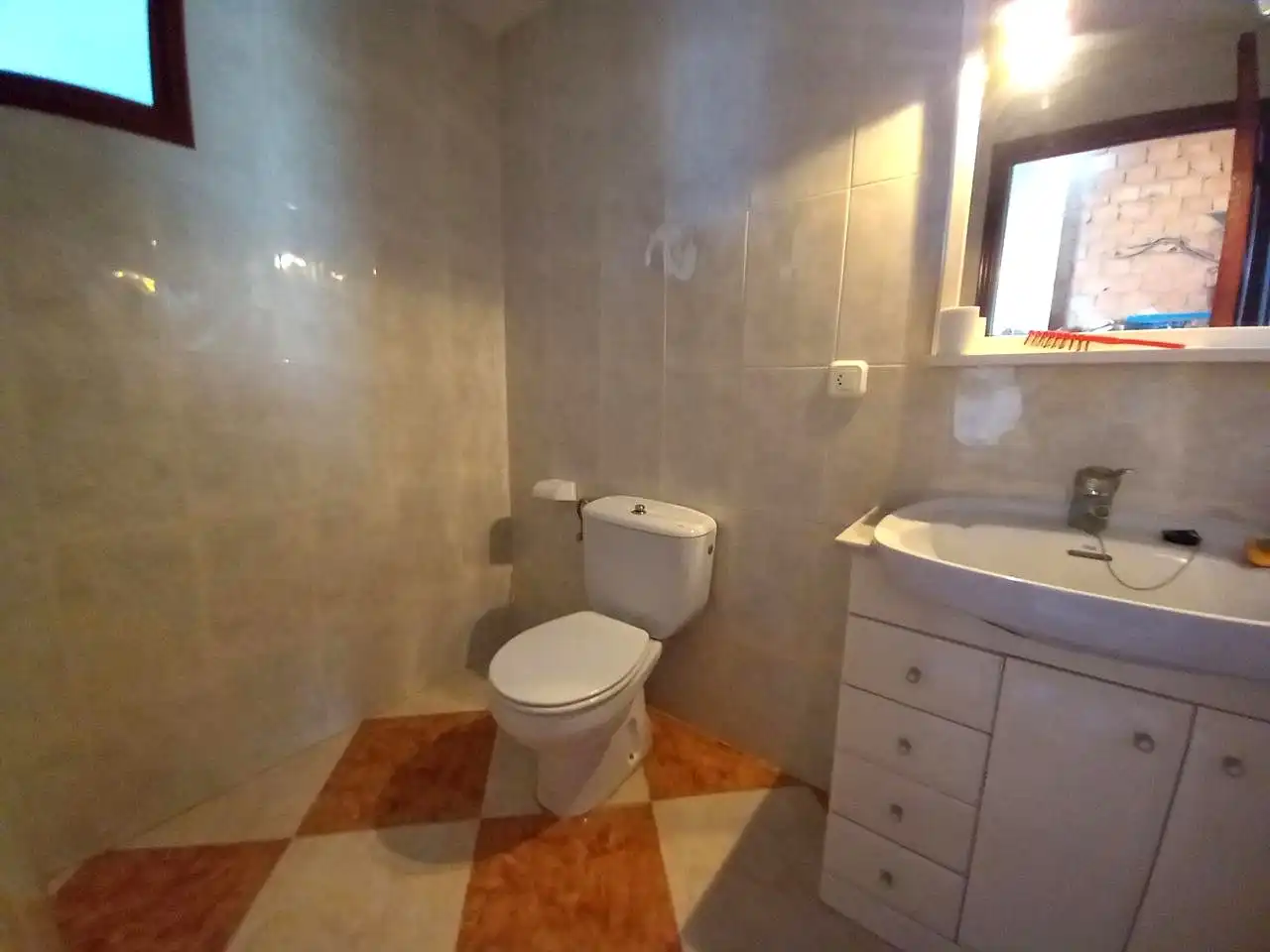 Baño de Casa o chalet en venta en Codo con Jardín privado, Trastero y Balcón