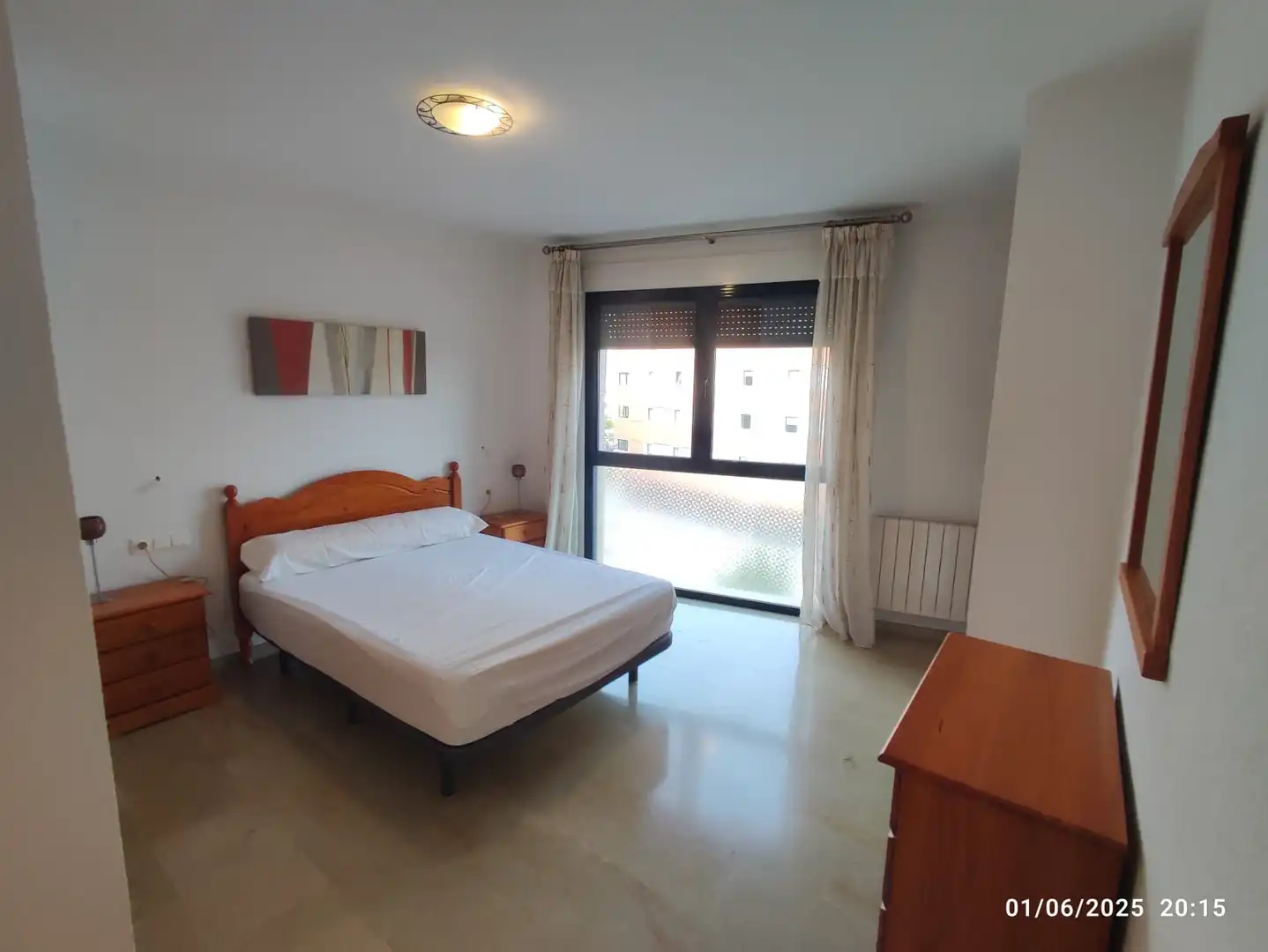 Habitación de Piso de alquiler en Granada con Aire acondicionado, Calefacción y Jardín privado