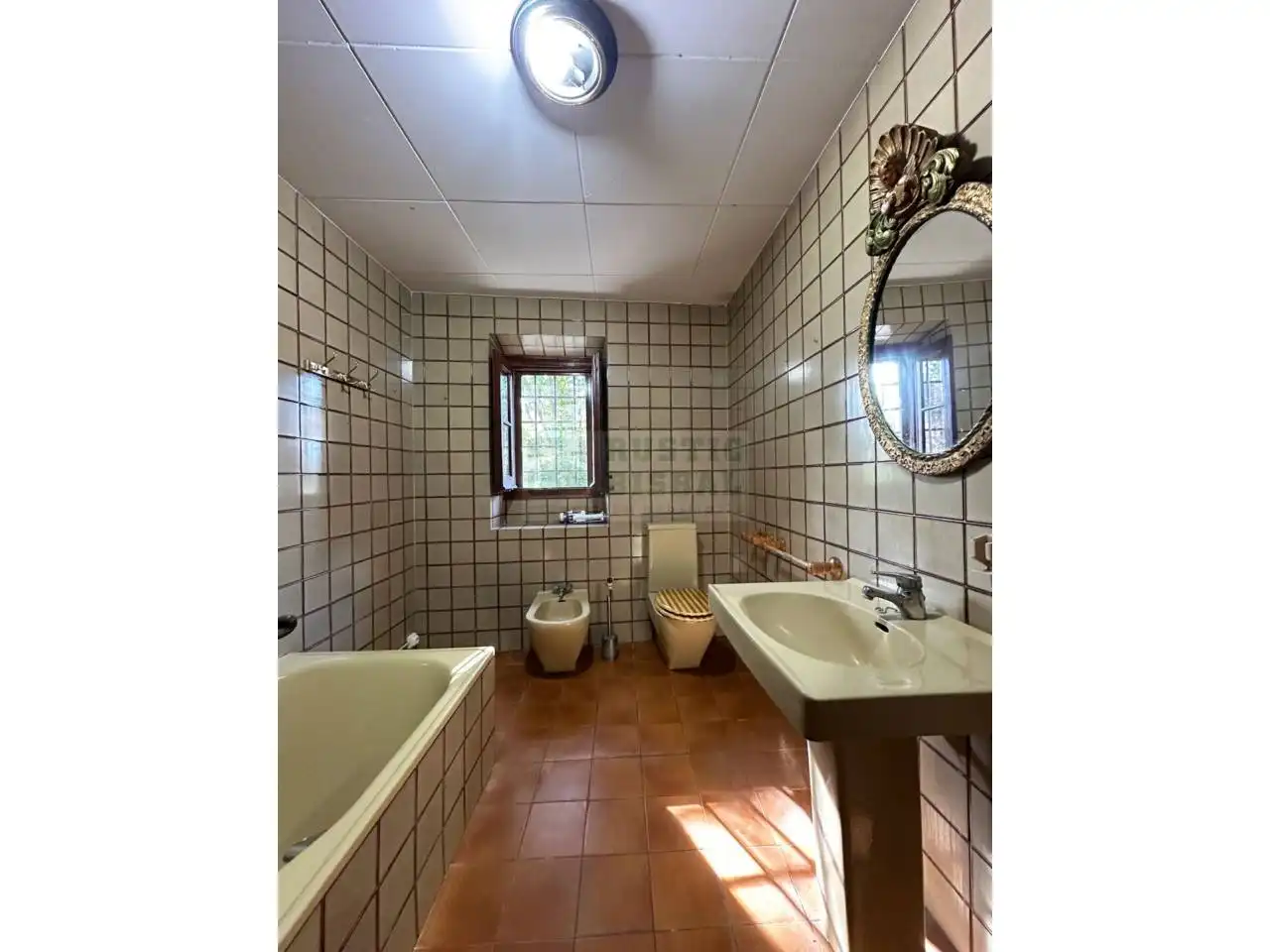 Baño de Finca rústica en venta en Sant Joan de Mollet con Calefacción, Jardín privado y Terraza