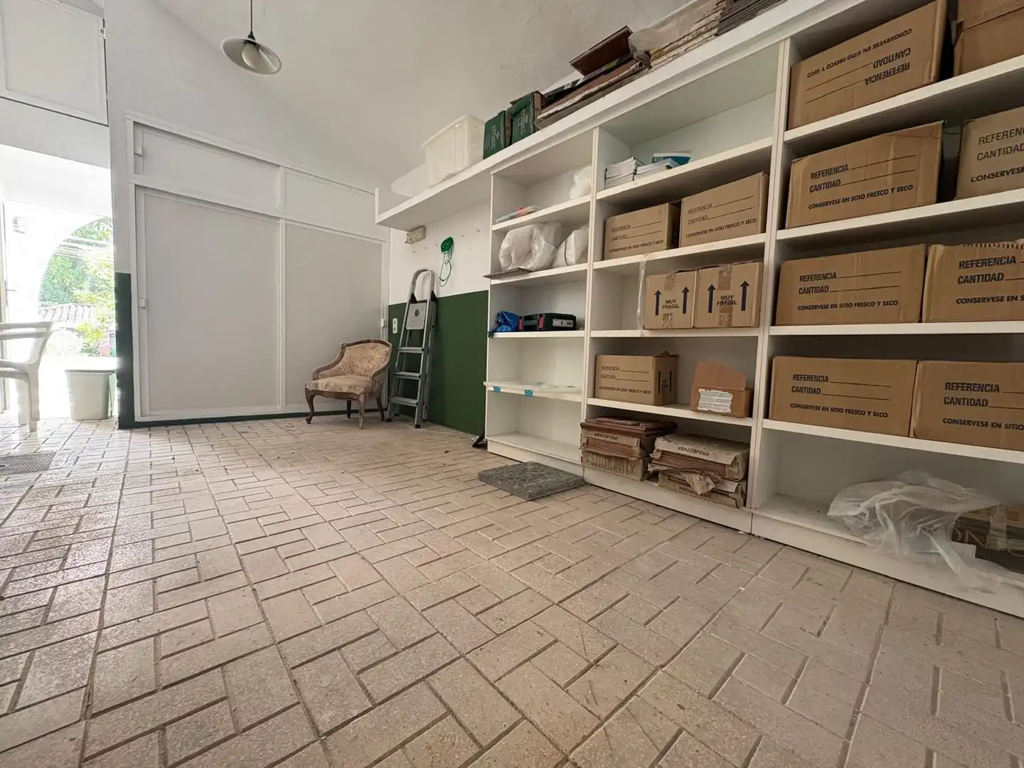 Houses for sale in Algeciras  with Air Conditioner, Private garden and Terrace