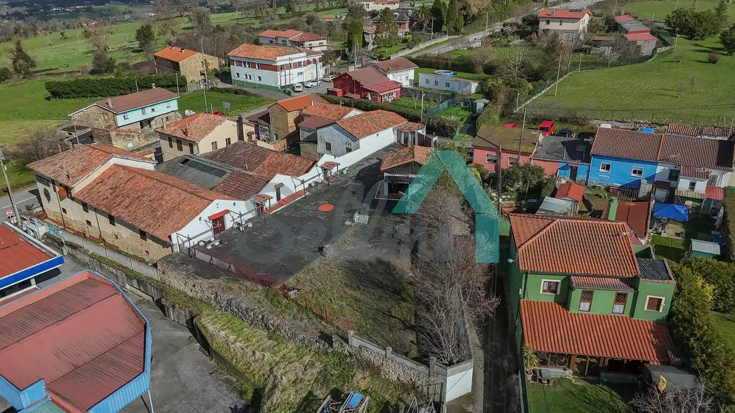 Exterior view of Buildings for sale in Oviedo 