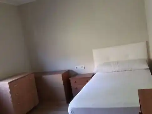 Dormitori de Pis en venda en Degaña amb Parquet i Moblat