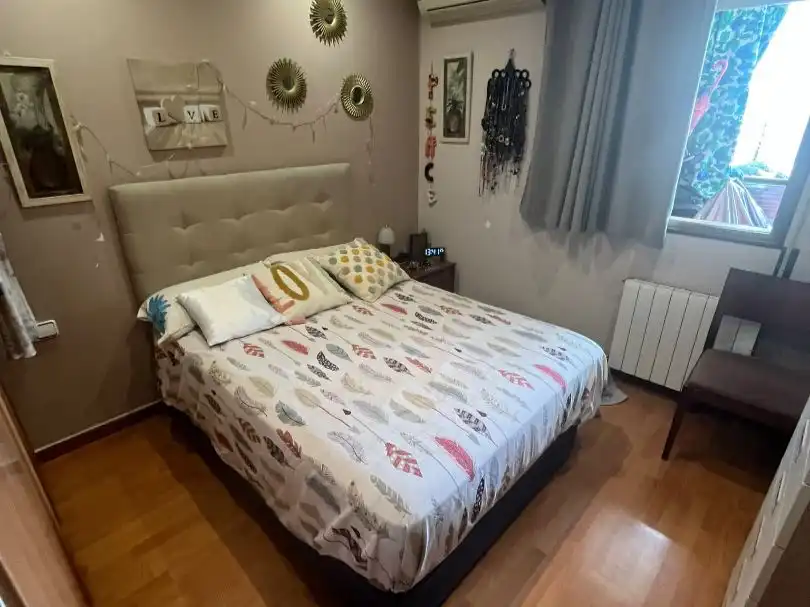 Piso con ascensor en venta en pasaje Llunas 15, imagen 2