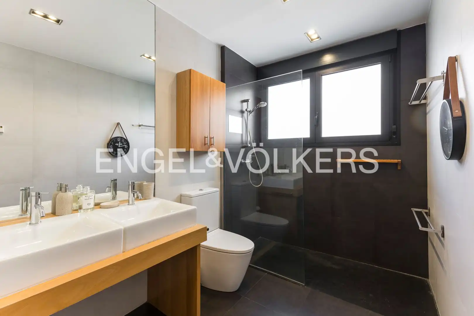 Baño de Casa o chalet en venta en Madrid con Aire acondicionado, Calefacción y Jardín privado