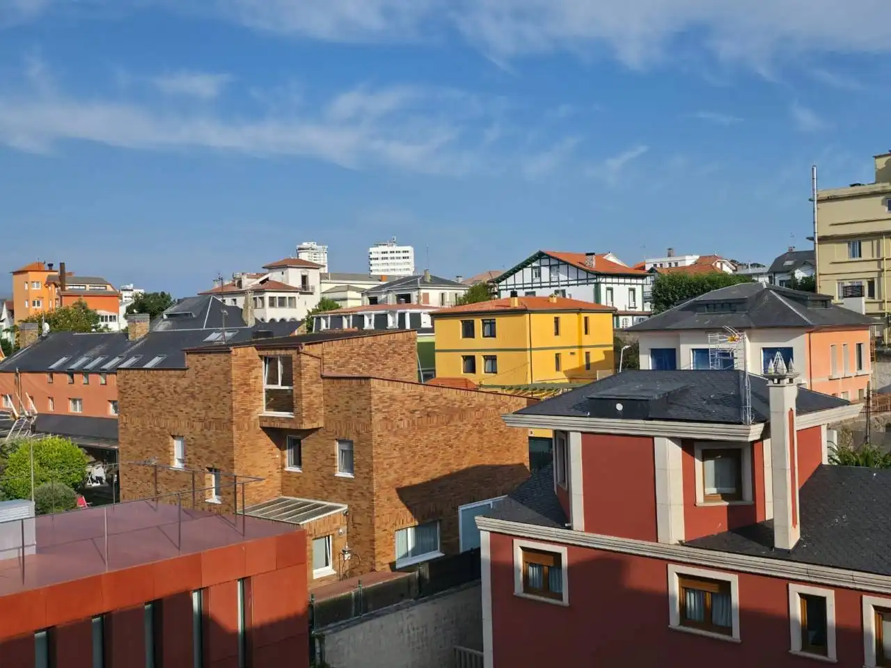 Vista exterior de Ático en venta en A Coruña Capital  con Calefacción, Terraza y Balcón
