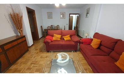 Living room of Flat for sale in Fuenlabrada  with Air Conditioner, Heating and Private garden