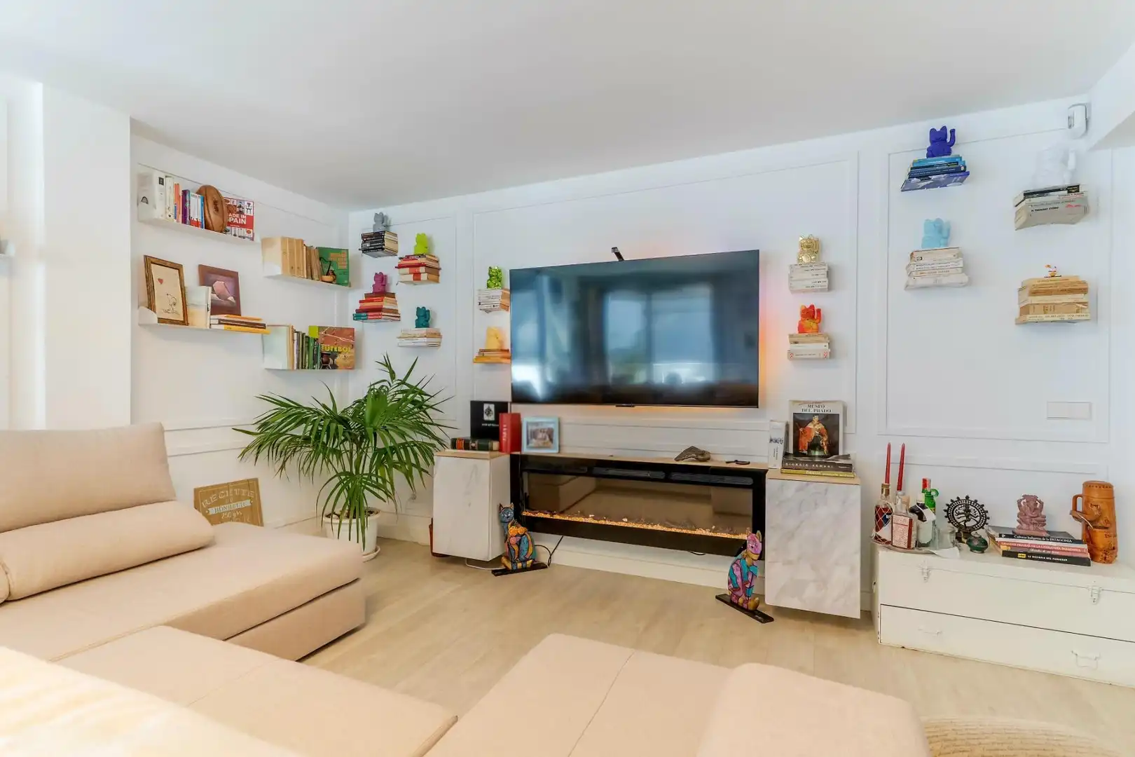 Living room of Ground floor for sale in Calvià  with Air Conditioner, Heating and Private garden