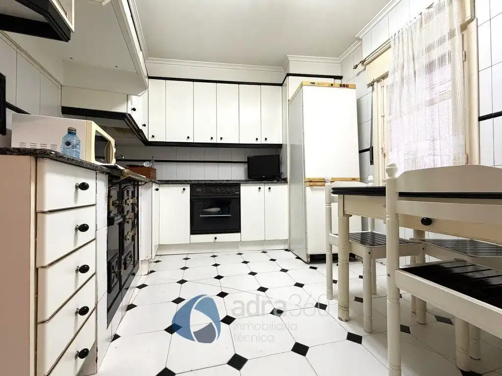 Küche von Country house zum Verkauf in Lanciego / Lantziego mit Heizung, Terrasse und Abstellraum
