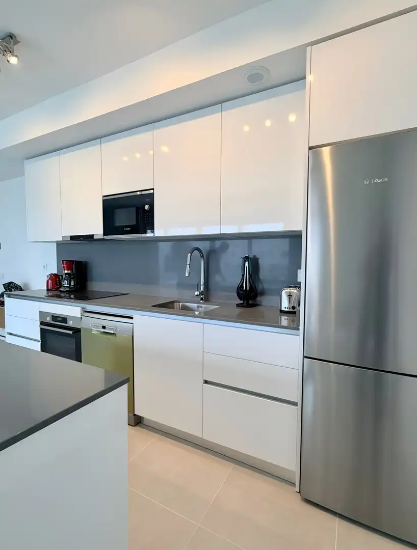 Cocina de Apartamento de alquiler en Estepona con Aire acondicionado, Terraza y Piscina