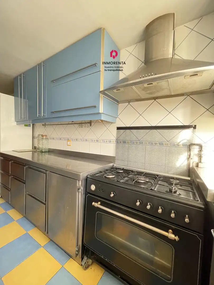 Cocina de Piso en venta en Fuenlabrada con Calefacción y Jardín privado