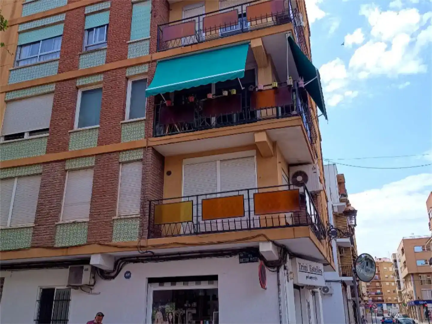 Vista exterior de Piso de alquiler en Tavernes Blanques con Aire acondicionado, Amueblado y Balcón