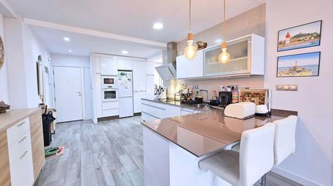 Foto 4 de Piso en venta en Avenida Reina Victoria Eugenia, Ensanche, Cartagena