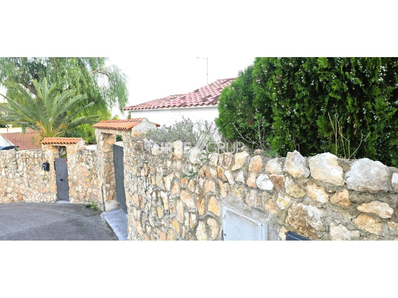 Vista exterior de Casa o xalet en venda en Creixell amb Aire condicionat, Jardí privat i Piscina