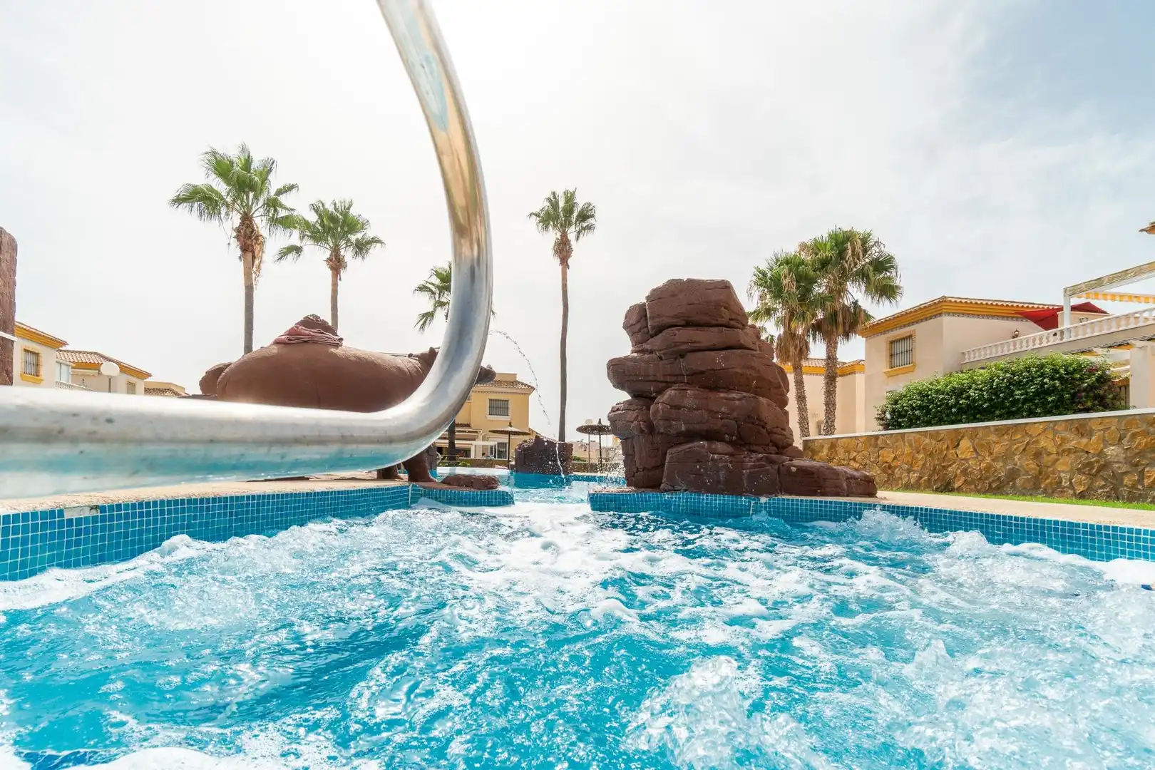 Swimming pool of Apartments for sale in Orihuela