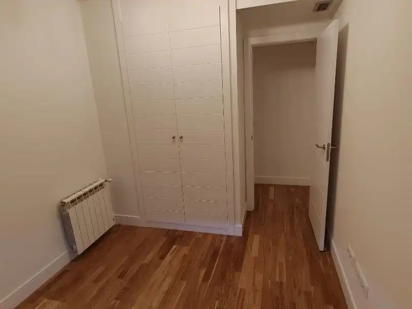 Bedroom of Flat for rent in Madrid  with Air Conditioner, Heating and Private garden
