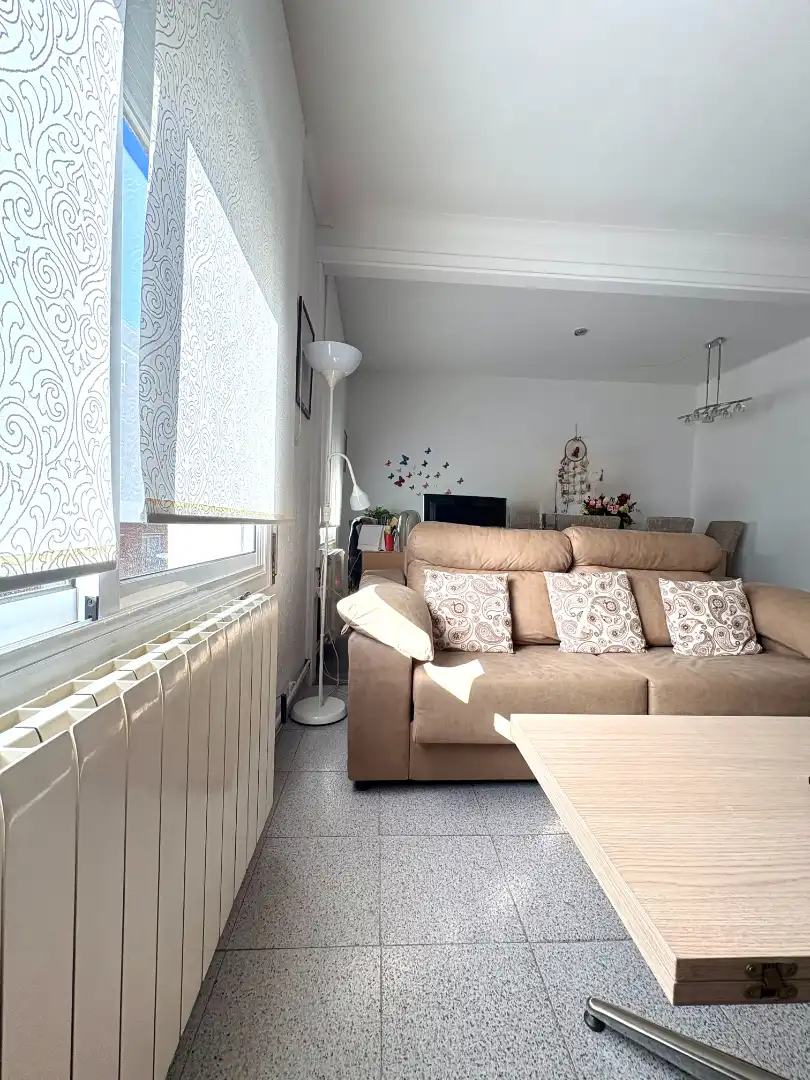 Sala d'estar de Pis en venda en Terrassa amb Aire condicionat, Calefacció i Forn