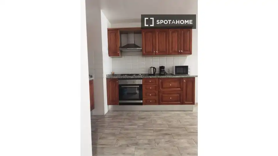 Cuina de Apartament per a compartir en Tacoronte amb Aire condicionat, Terrassa i Moblat