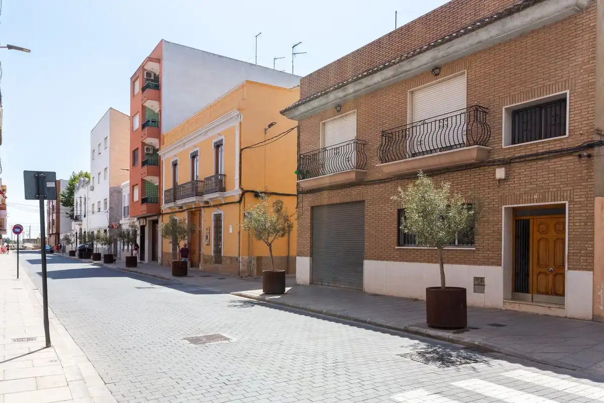Exterior view of Ground floor for sale in Torrent  with Air Conditioner, Heating and Terrace