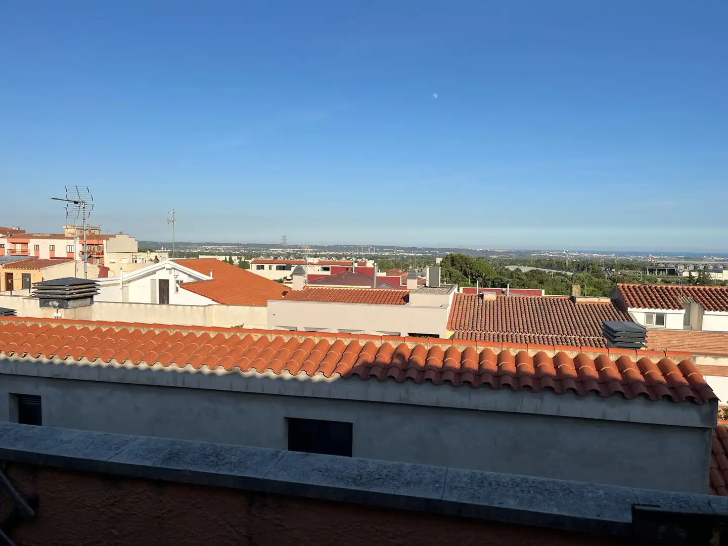 Vista exterior de Dúplex de alquiler en La Selva del Camp con Aire acondicionado, Calefacción y Terraza