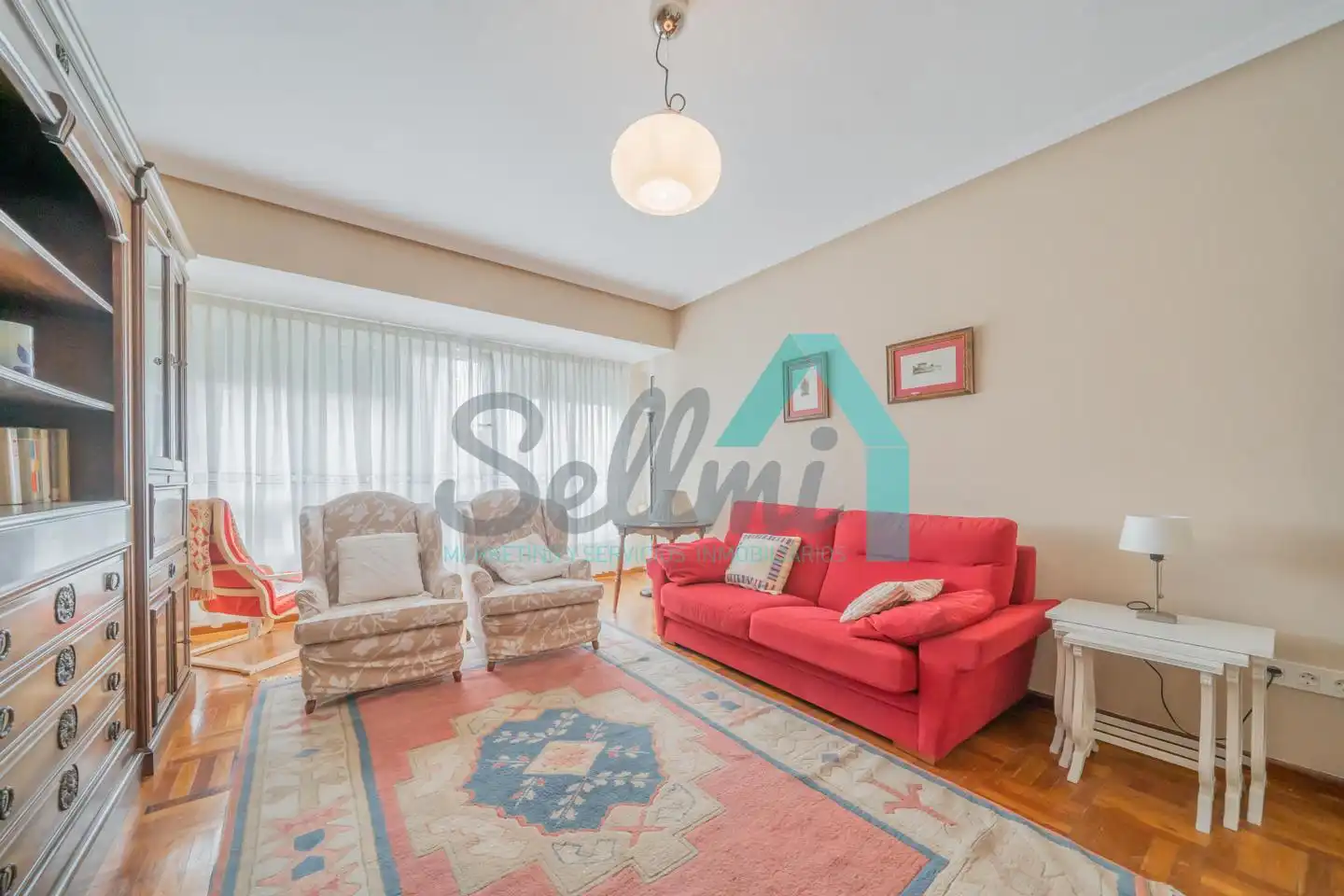 Living room of Flat for rent in Oviedo   with Heating, Parquet flooring and Terrace