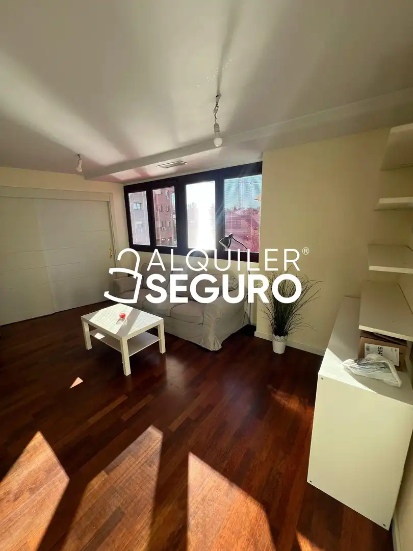 Piso de alquiler en General Aranaz, Concepción