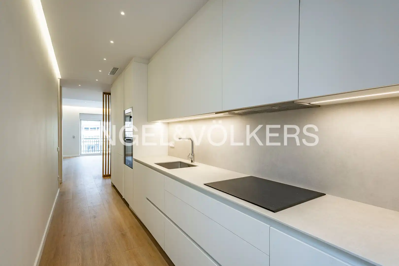 Kitchen of Flat for sale in Barcelona  with Air Conditioner, Heating and Parquet flooring