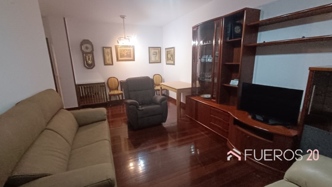 Living room of Flat for sale in Barakaldo   with Heating, Storage room and Furnished