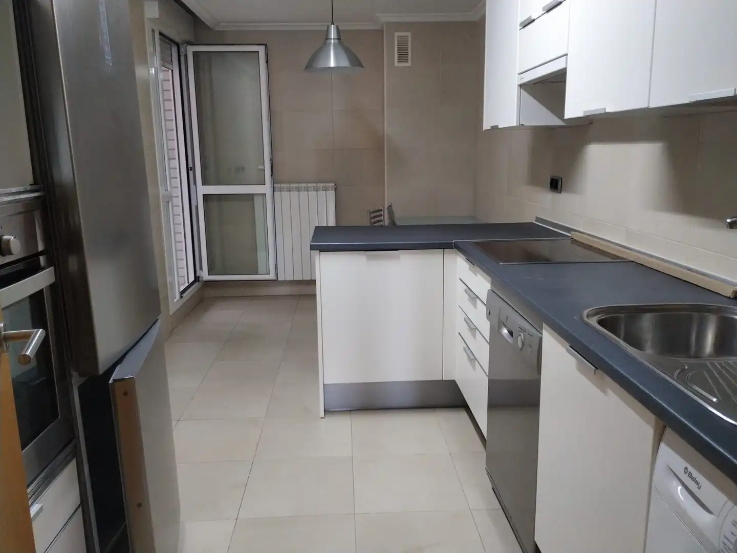 Kitchen of Flat for rent in  Logroño  with Furnished, Oven and Washing machine