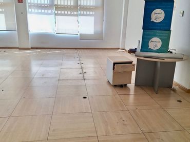 Local comercial en venda a Avenida Primero de Mayo