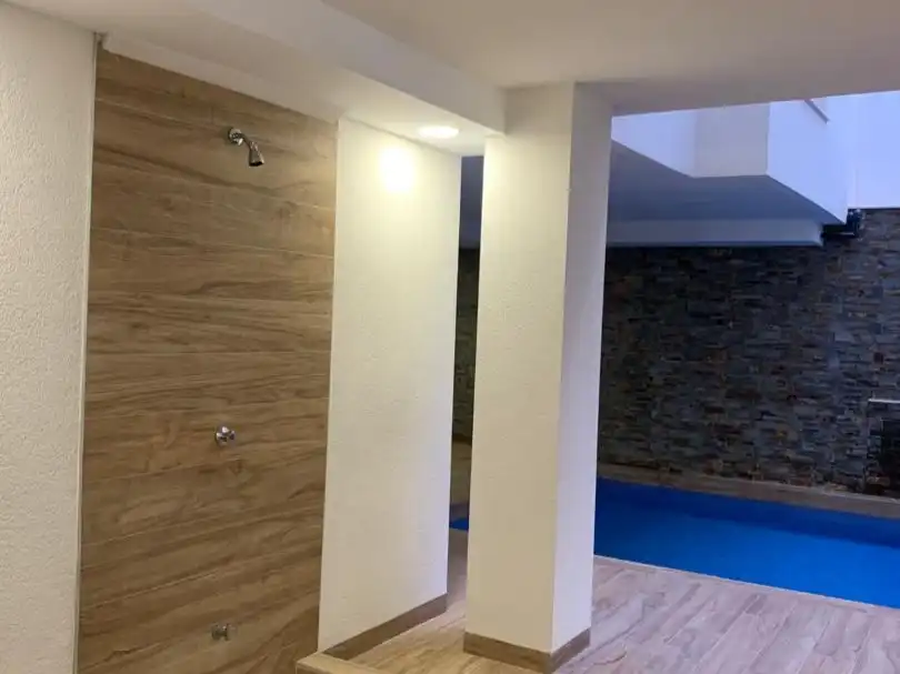Piscina de Piso en venta en Torrevieja con Aire acondicionado, Terraza y Piscina