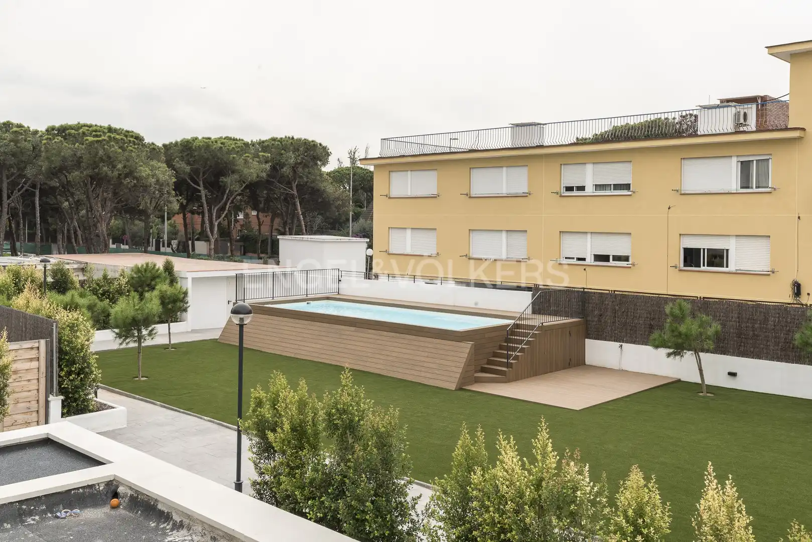 Piscina de Piso en venta en Gavà con Aire acondicionado, Calefacción y Terraza