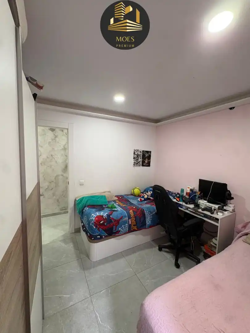 Bedroom of Flat for sale in Linares  with Air Conditioner, Storage room and Balcony