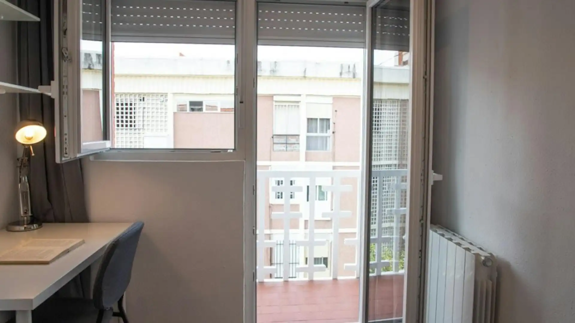 Terrassa de Pis de lloguer en Madrid amb Calefacció, Moblat i Rentadora