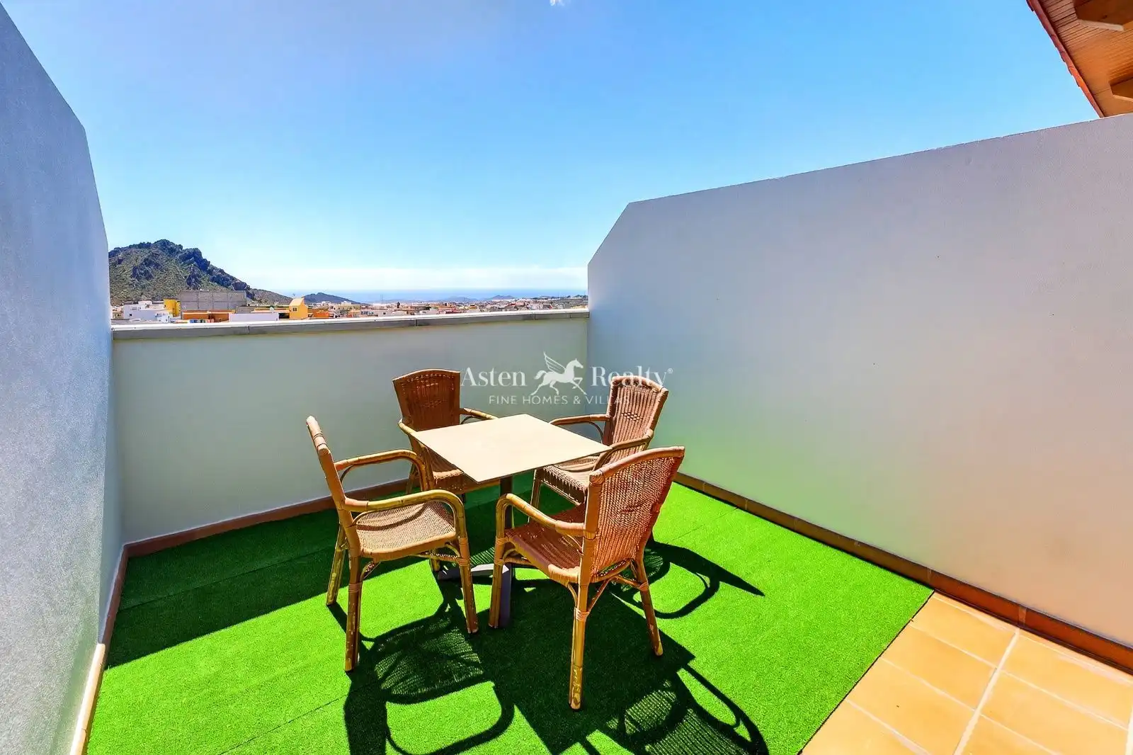 Terrace of Duplexes for sale in Arona  with Terrace and Storage room