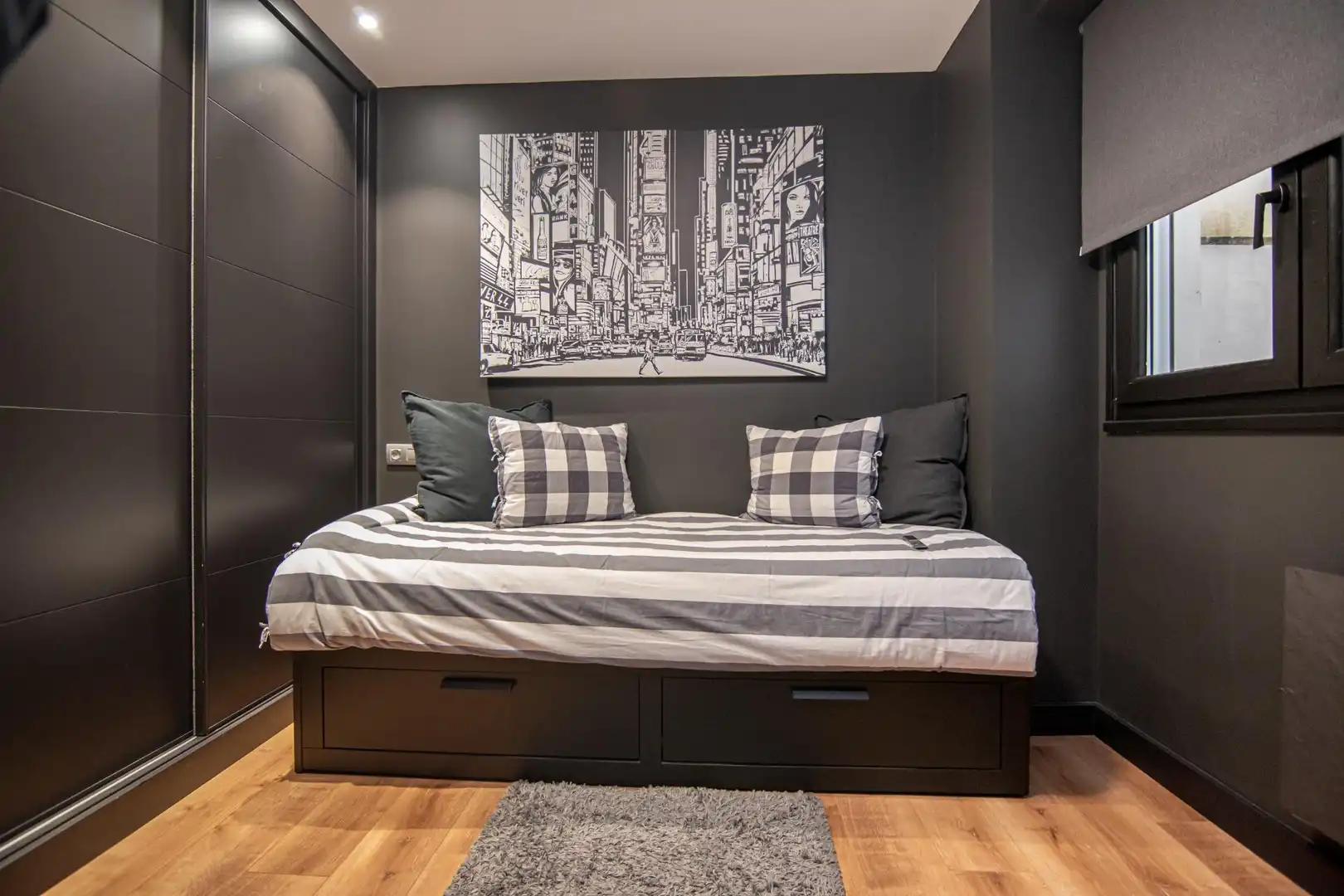 Habitación de Piso en venta en A Coruña Capital  con Calefacción, Trastero y Amueblado