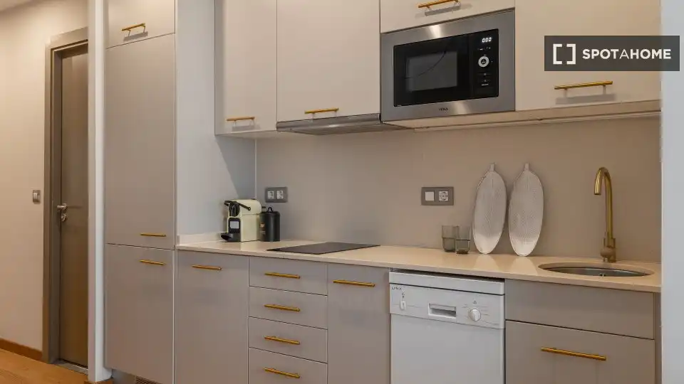 Flat with terrace to rent in Eixample, imagen 5