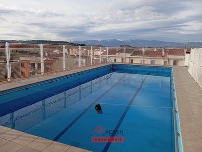 Piscina de Pis en venda en  Logroño amb Piscina i Balcó