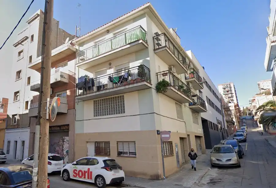 Vista exterior de Dúplex en venta en Badalona