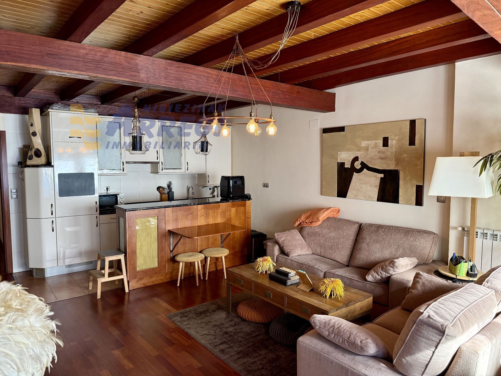 Sala d'estar de Pis en venda en Eibar amb Calefacció