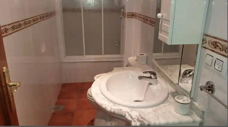 Badezimmer von Gebäude zur Miete in Güéjar Sierra
