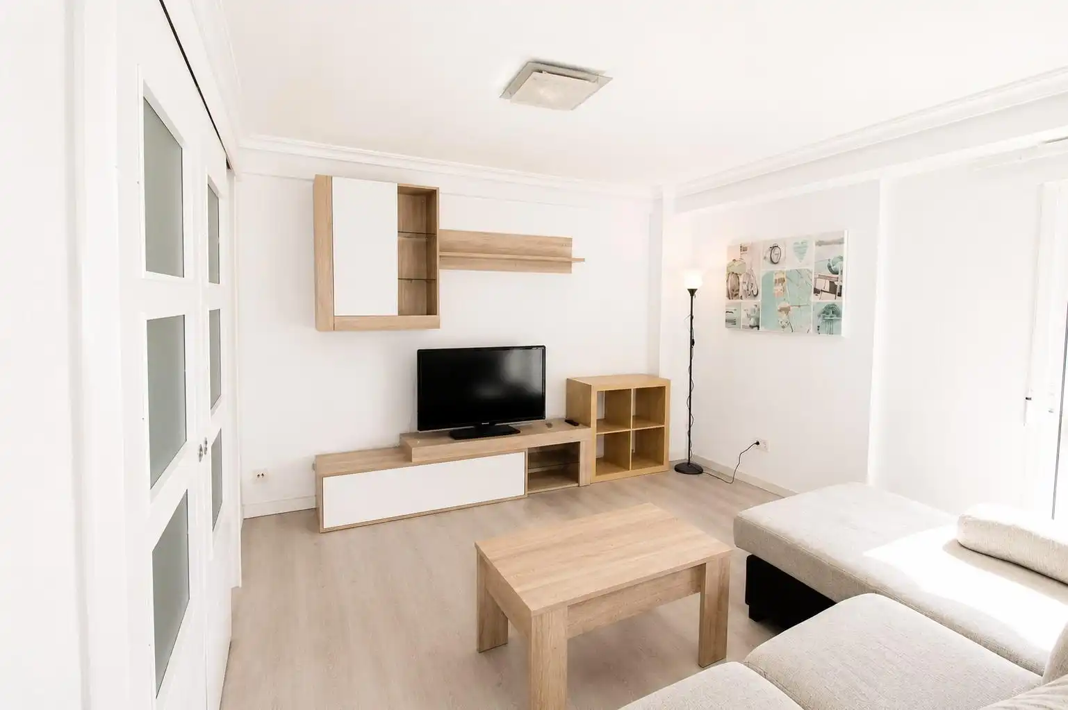 Sala d'estar de Pis de lloguer en Murcia amb Aire condicionat, Jardí privat i Terrassa