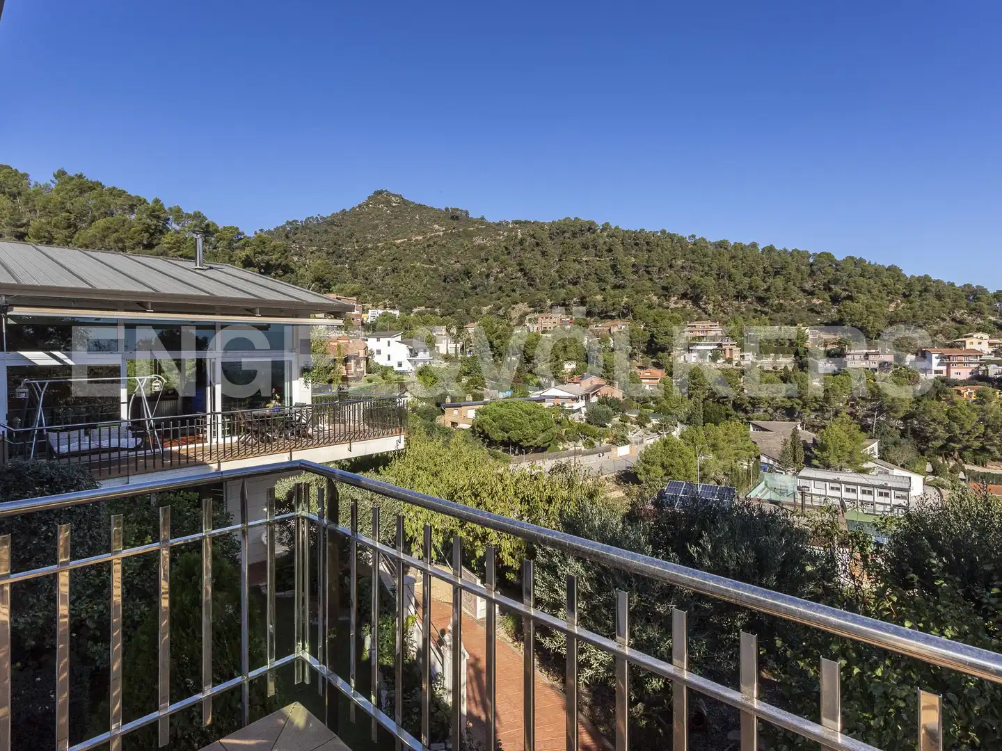 Vista exterior de Casa o chalet en venta en Santa Coloma de Cervelló con Calefacción, Jardín privado y Parquet