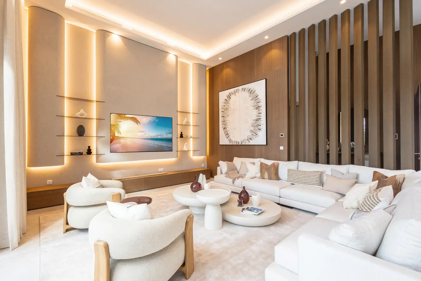 Sala de estar de Casa o chalet en venta en Marbella con Aire acondicionado, Jardín privado y Terraza